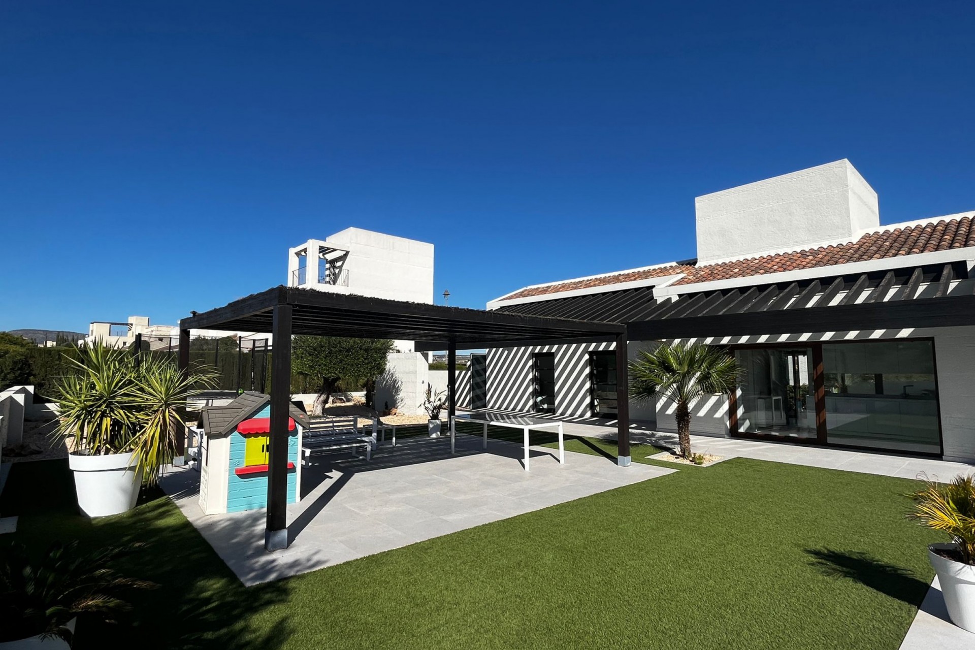 Reventa - Villa -
Sucina - Inland