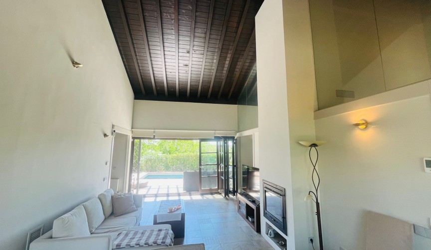 Reventa - Villa -
Sucina - Inland