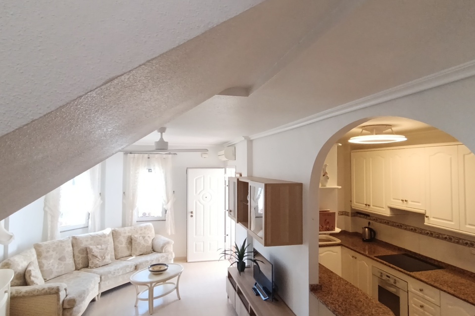 Reventa - Villa -
Sucina - Inland