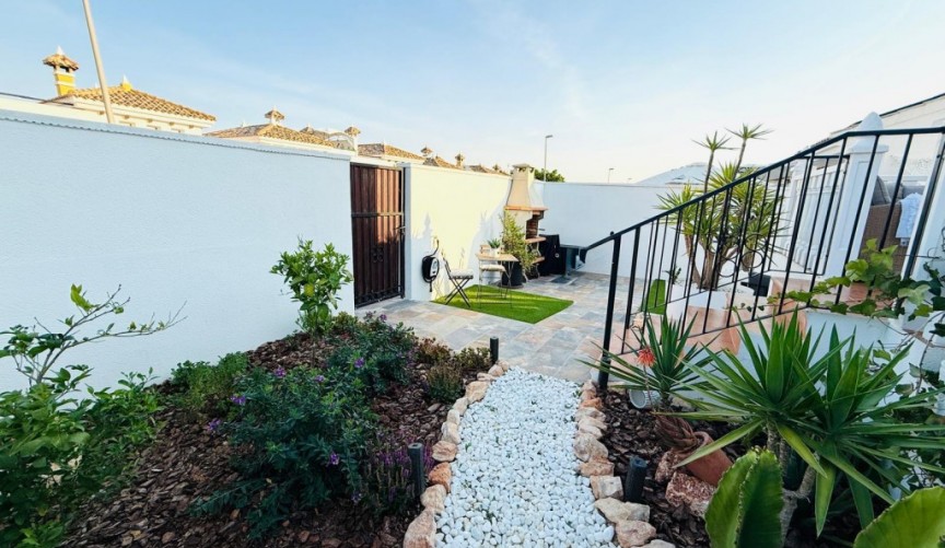 Reventa - Villa -
Sucina - Inland