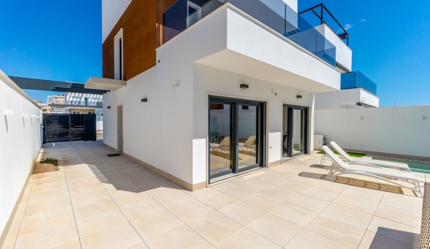 Reventa - Villa -
Torre de la Horadada - Costa Blanca