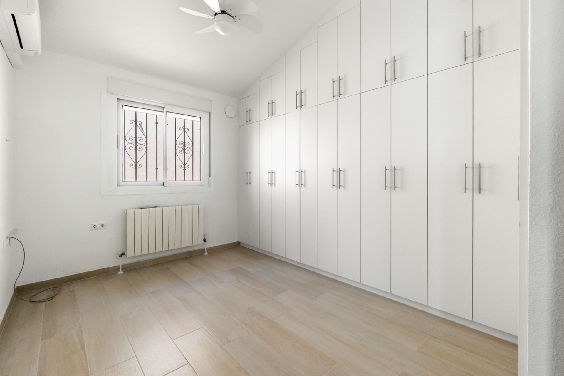 Reventa - Villa -
Torre de la Horadada - Costa Blanca