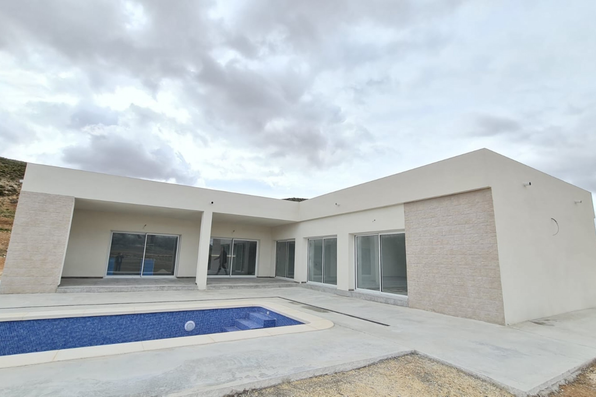 Reventa - Villa -
Torre Del Rico - Inland