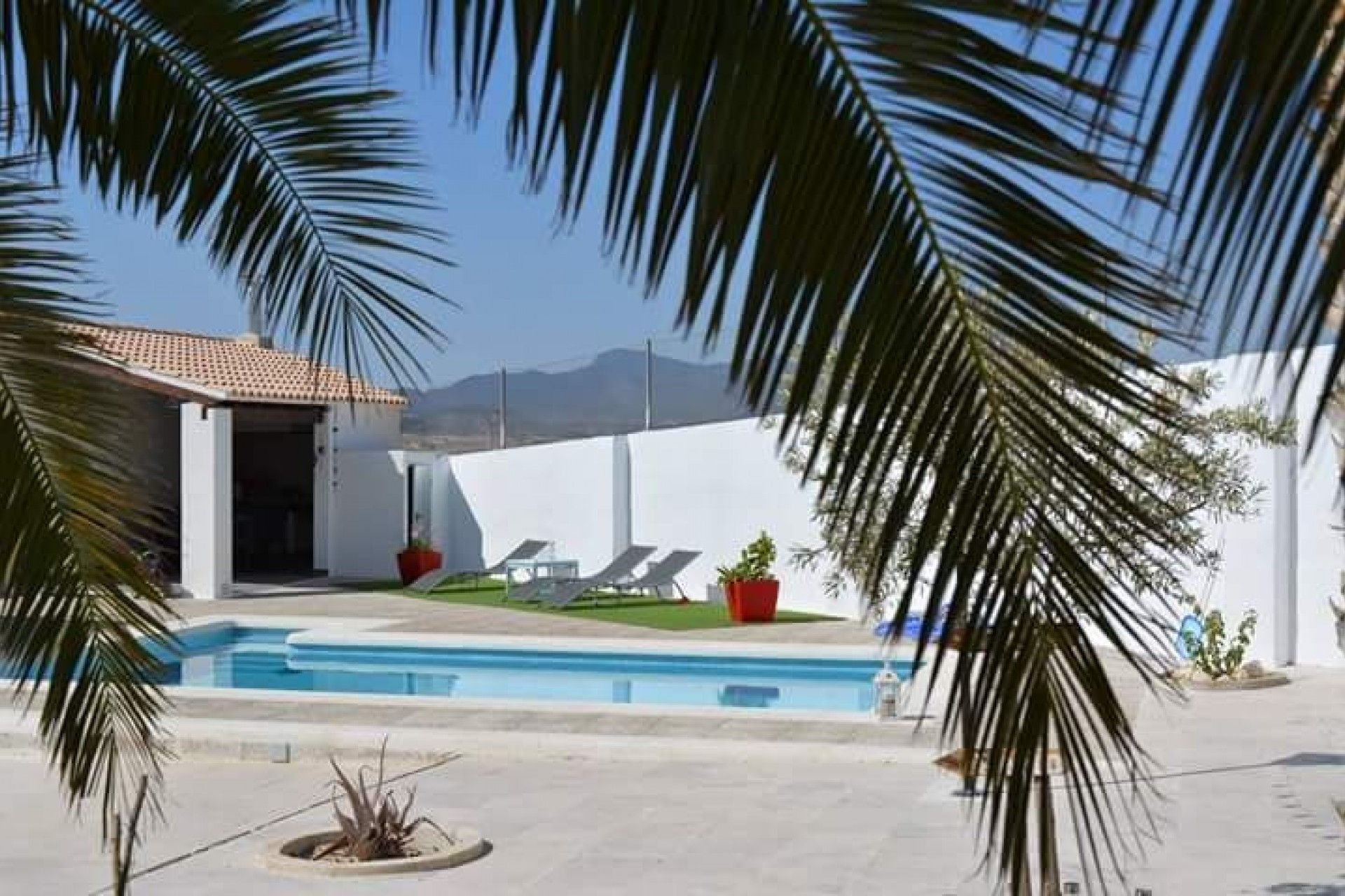 Reventa - Villa -
Torre Del Rico - Inland
