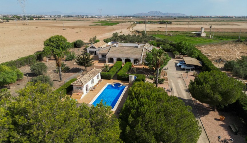 Reventa - Villa -
Torre Pacheco - Inland