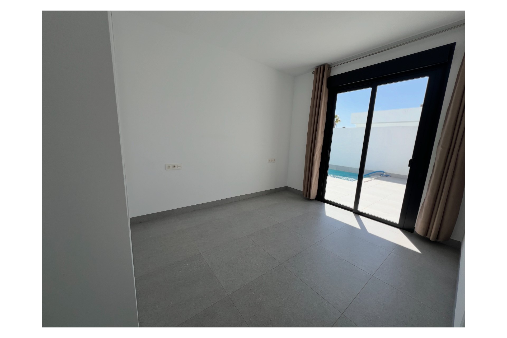 Reventa - Villa -
Torre Pacheco - Inland