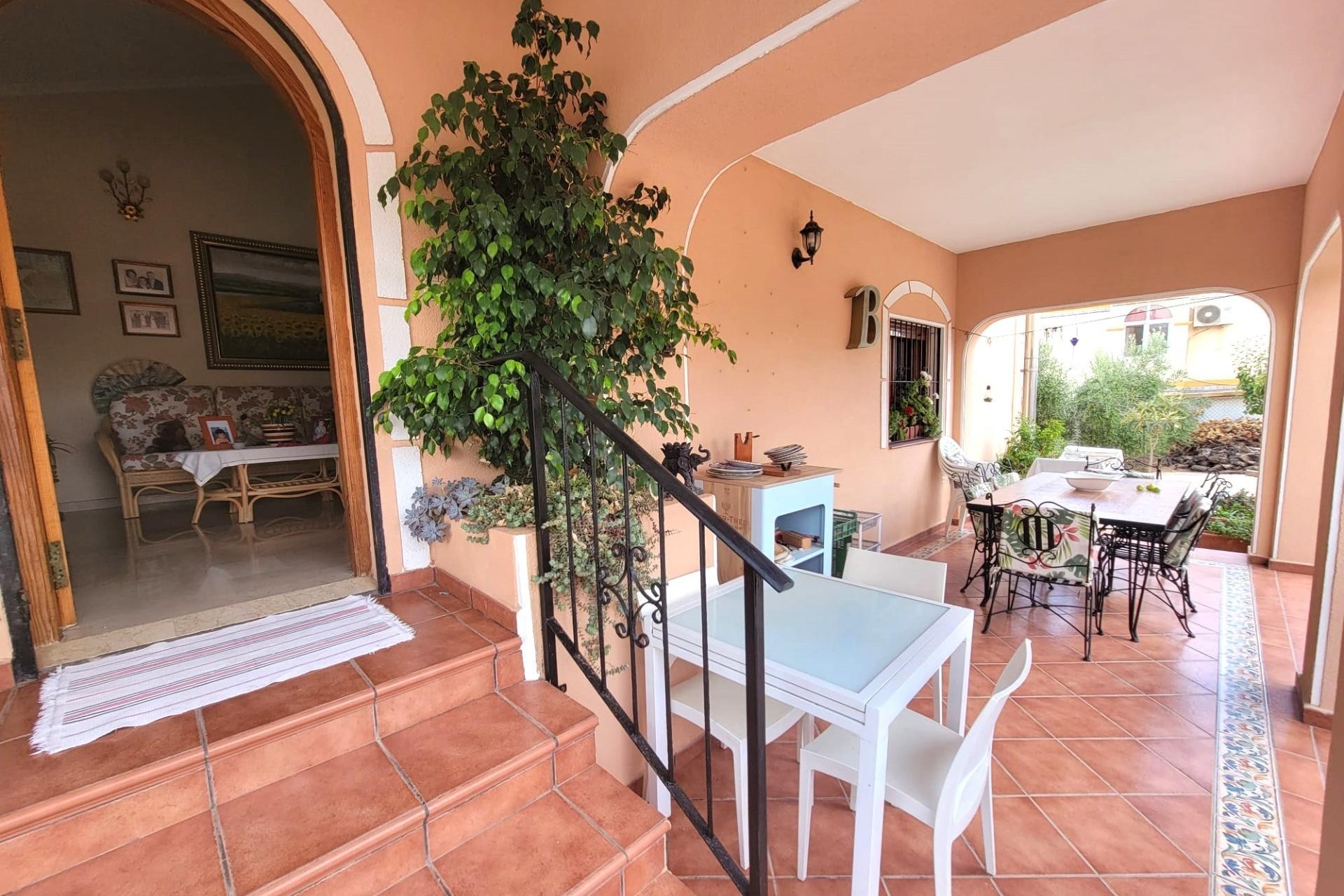 Reventa - Villa -
Torrevieja - aguas nuevas