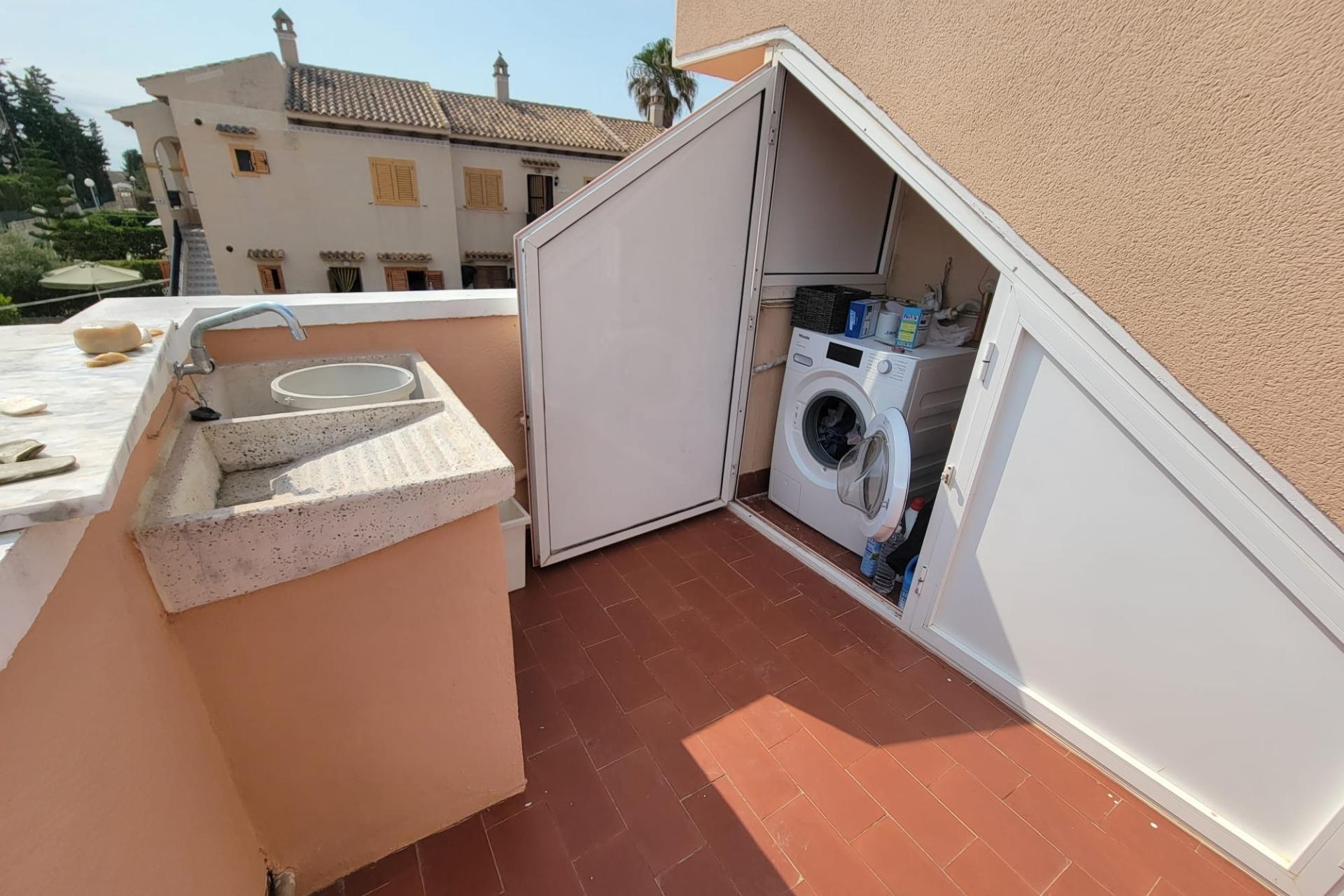 Reventa - Villa -
Torrevieja - aguas nuevas