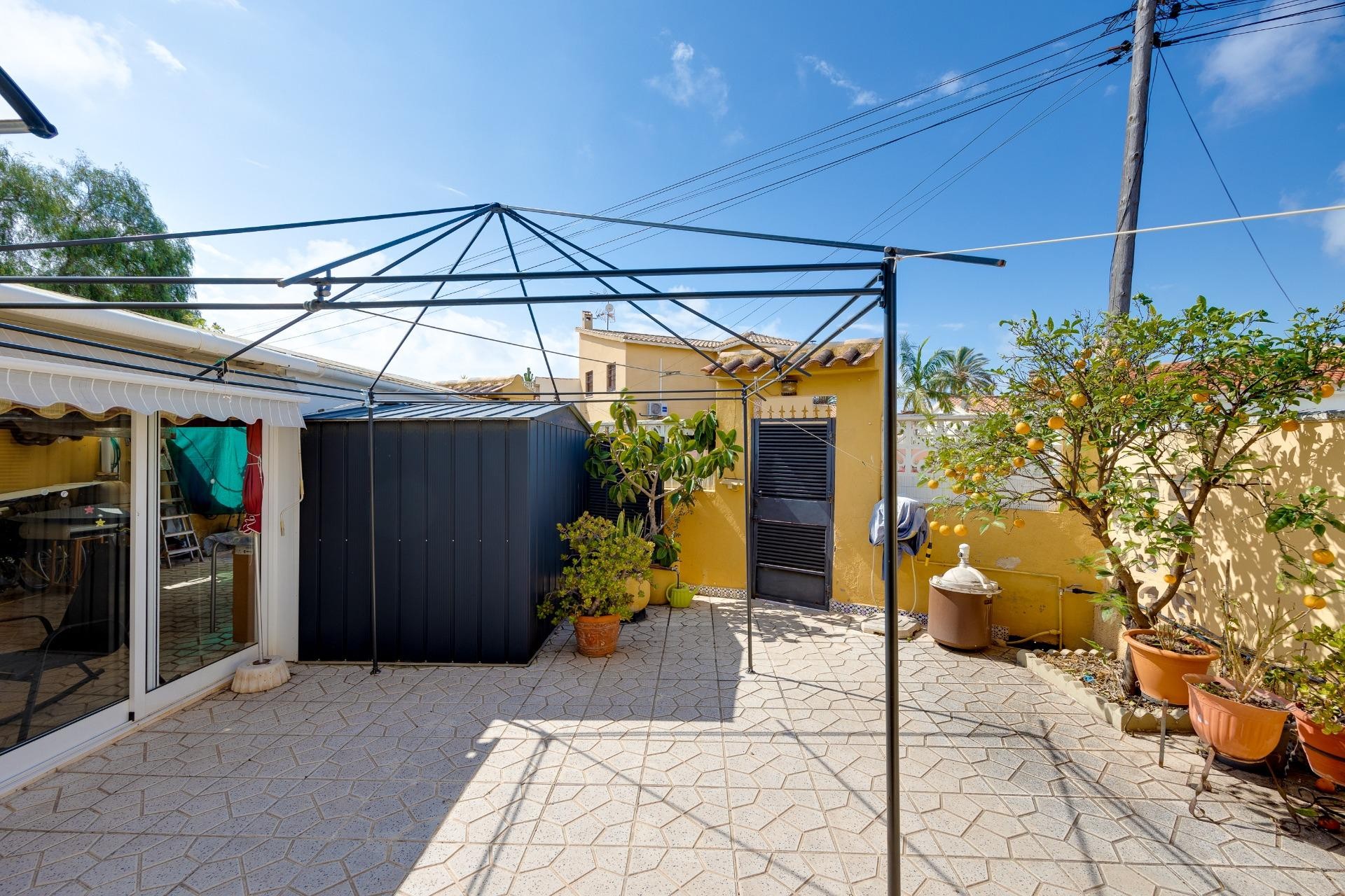 Reventa - Villa -
Torrevieja - aguas nuevas