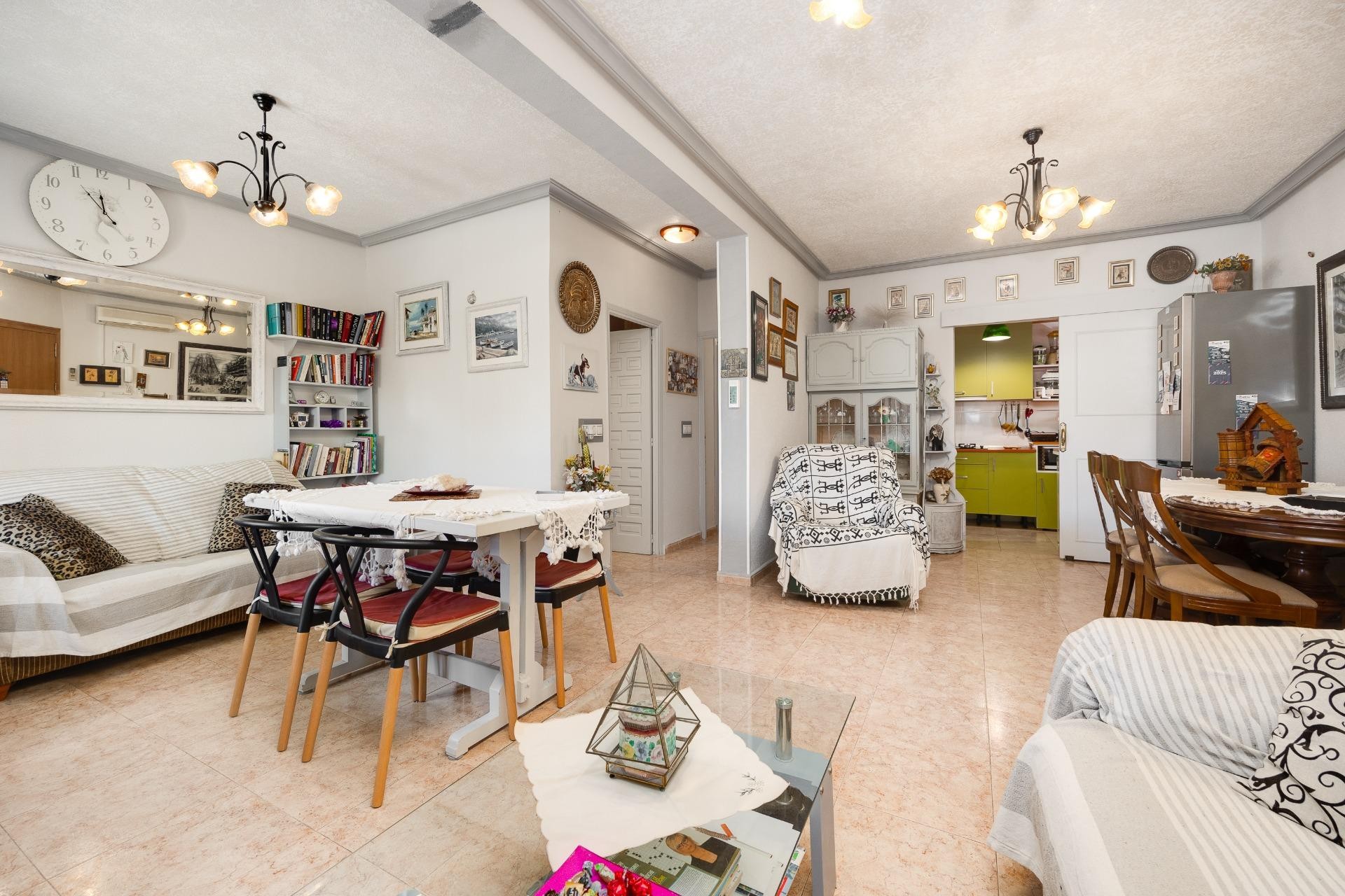 Reventa - Villa -
Torrevieja - aguas nuevas