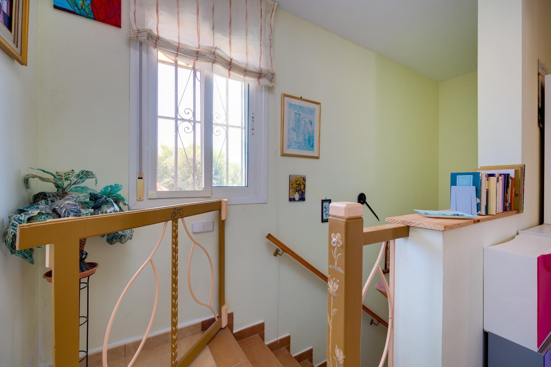 Reventa - Villa -
Torrevieja - aguas nuevas