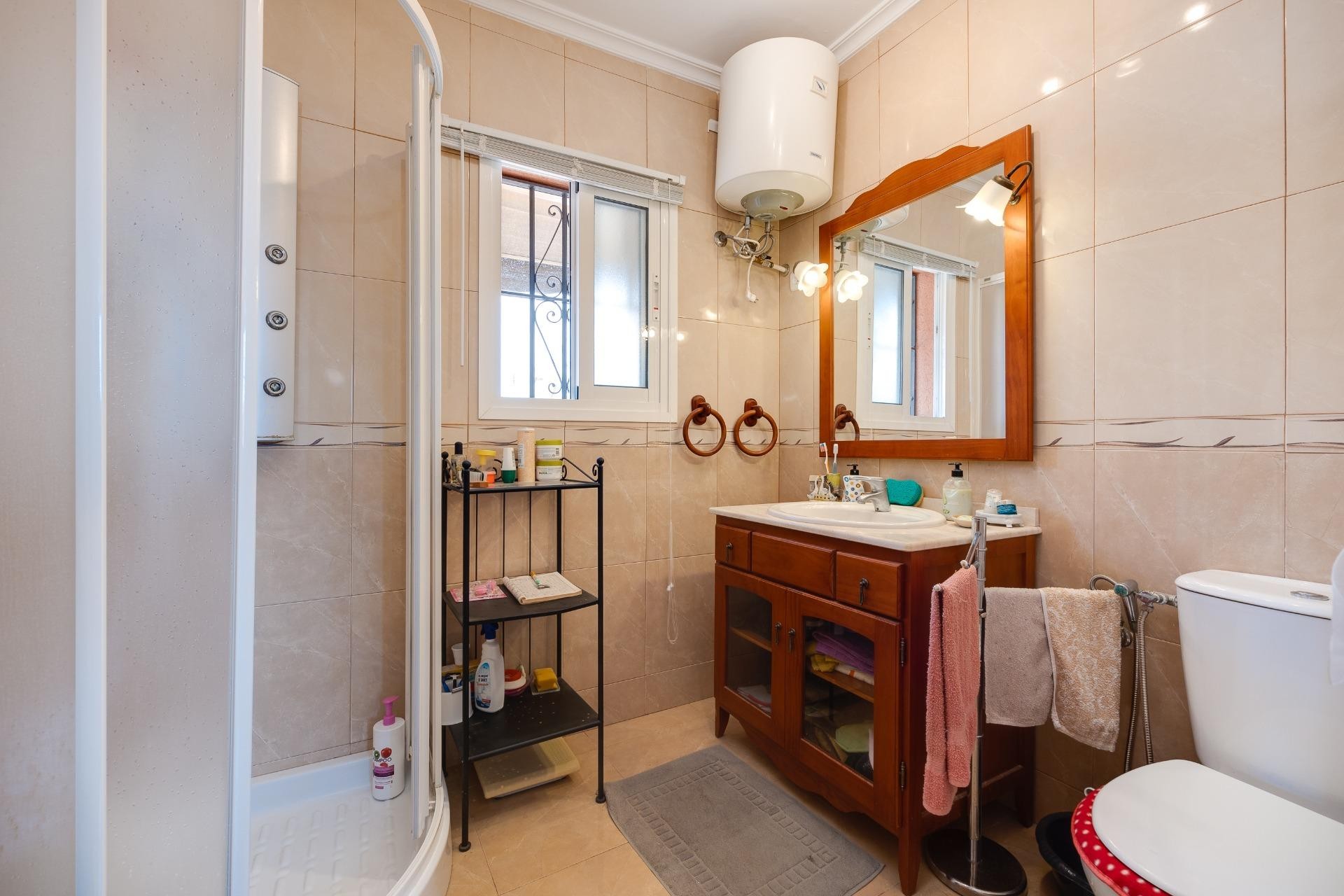 Reventa - Villa -
Torrevieja - aguas nuevas