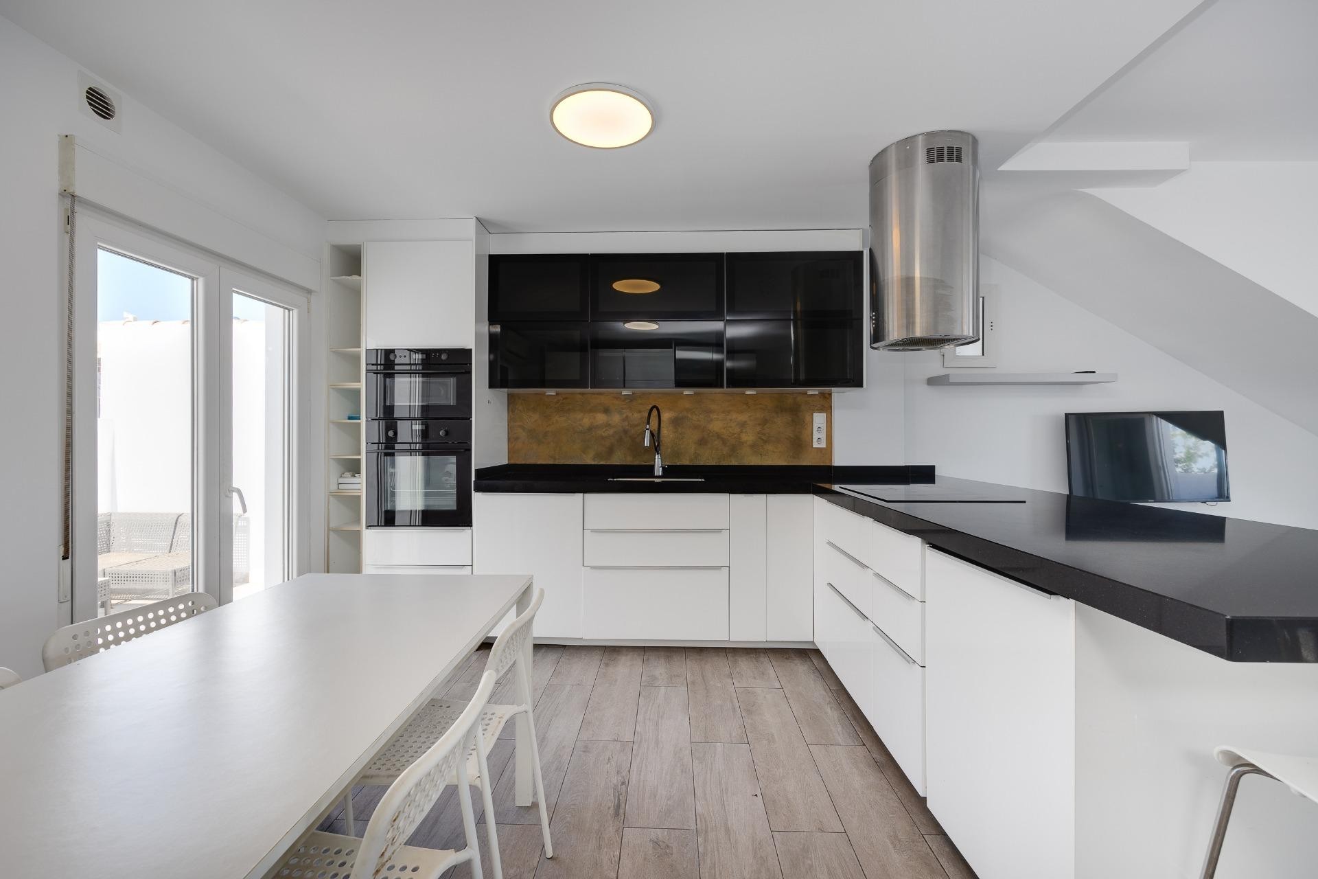 Reventa - Villa -
Torrevieja - aguas nuevas