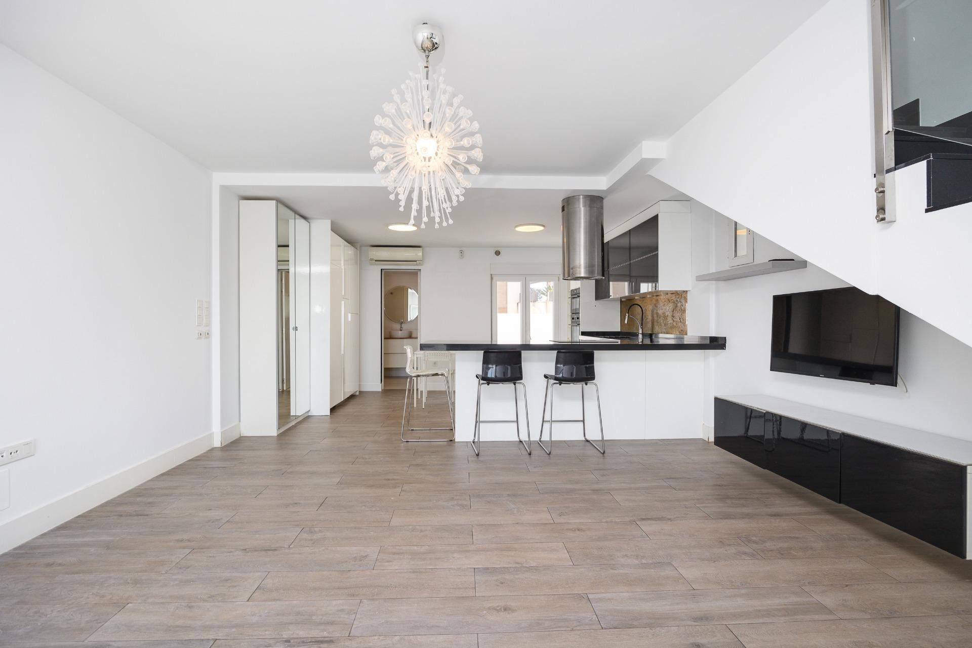 Reventa - Villa -
Torrevieja - aguas nuevas