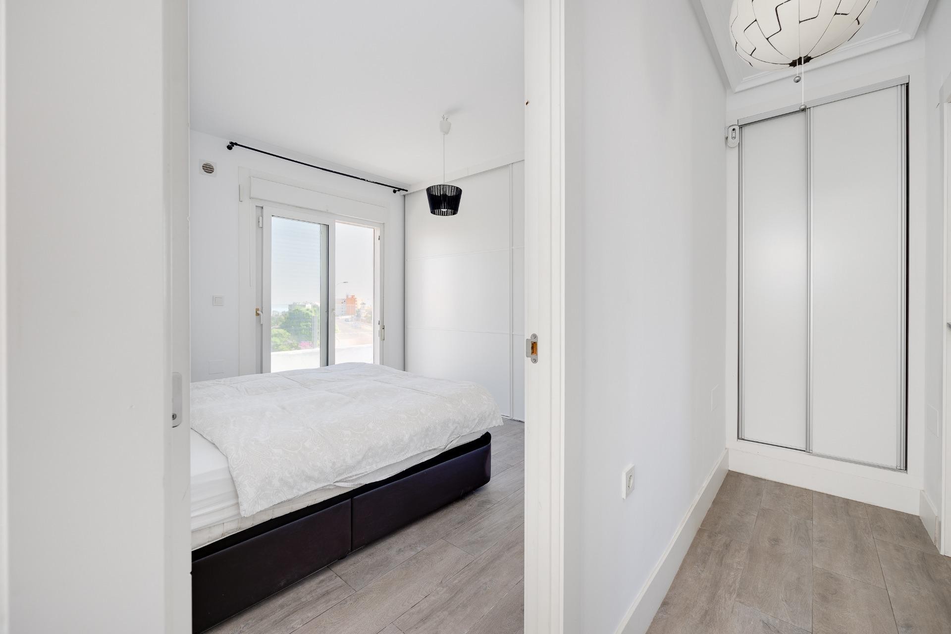 Reventa - Villa -
Torrevieja - aguas nuevas