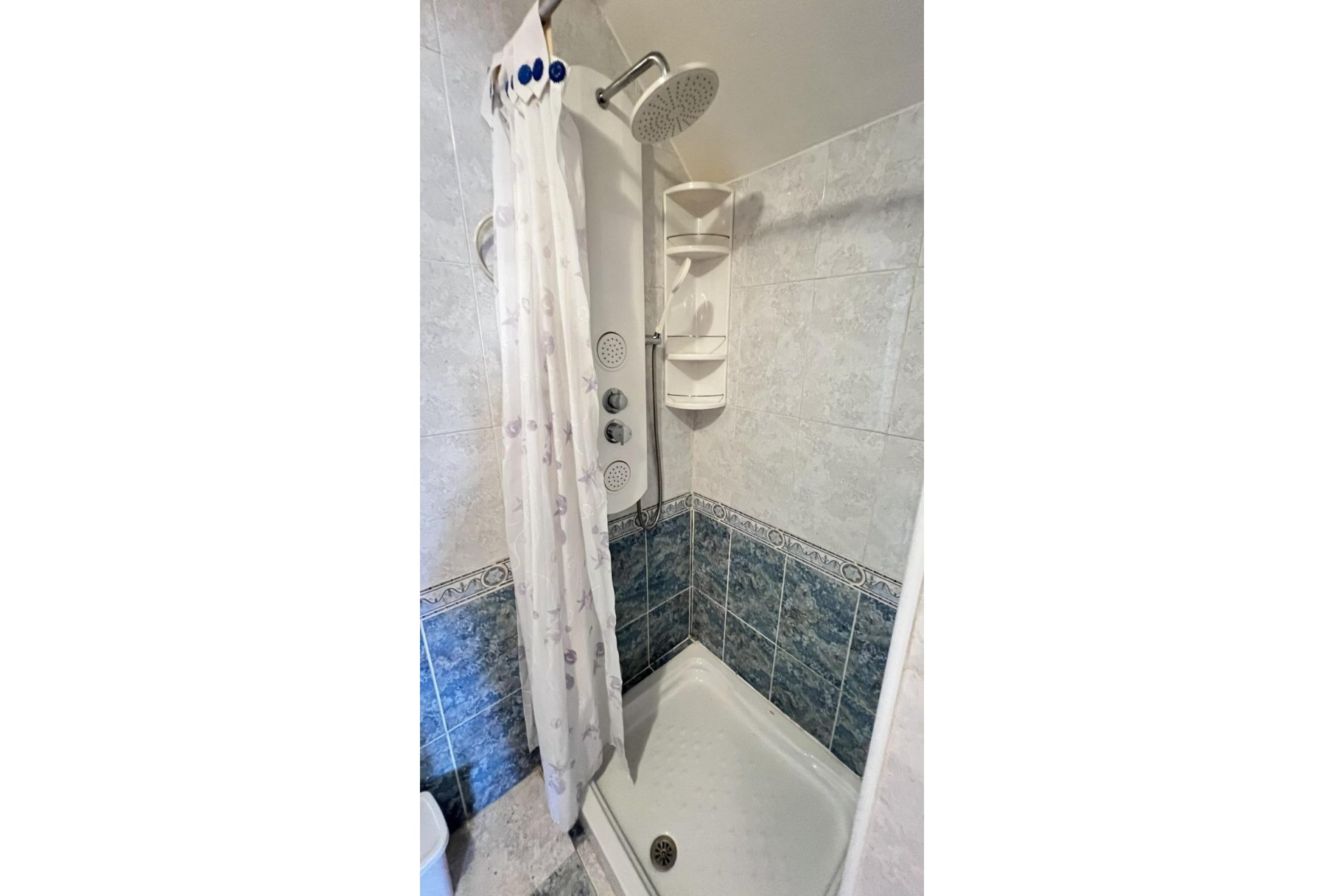 Reventa - Villa -
Torrevieja - aguas nuevas