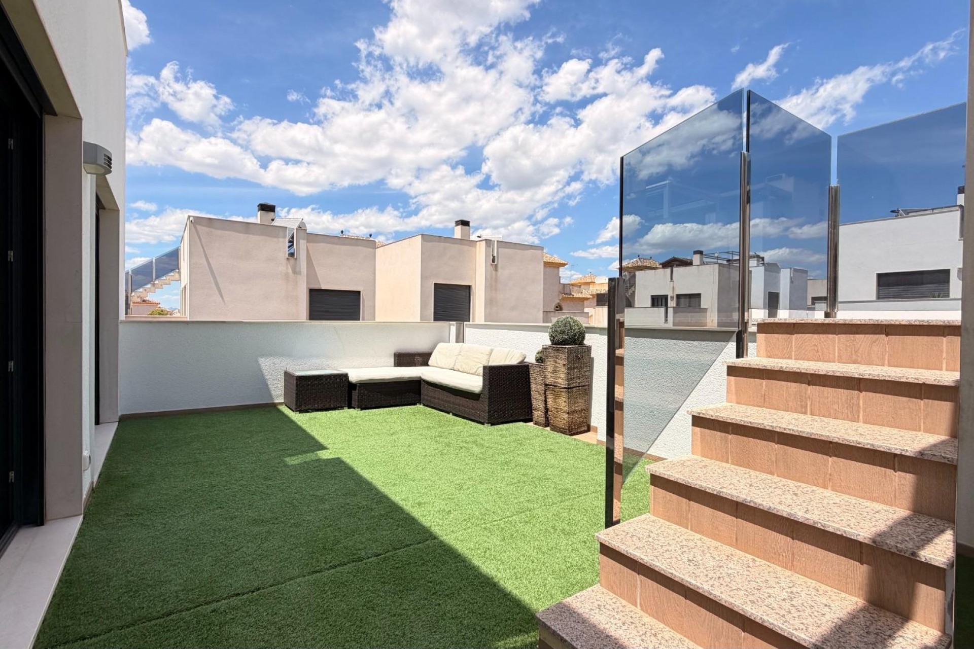 Reventa - Villa -
Torrevieja - aguas nuevas
