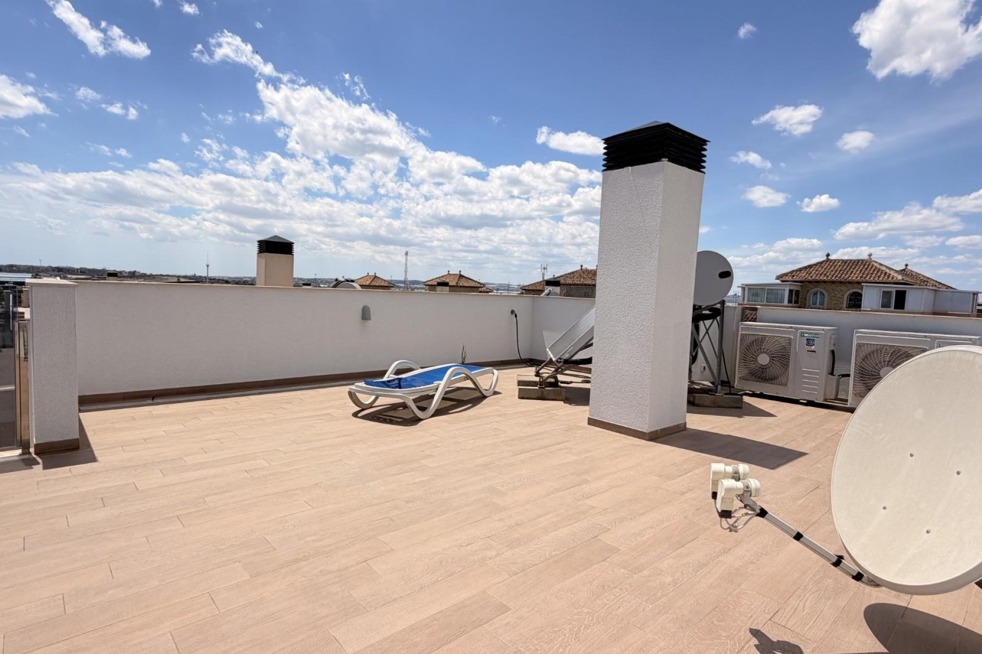 Reventa - Villa -
Torrevieja - aguas nuevas