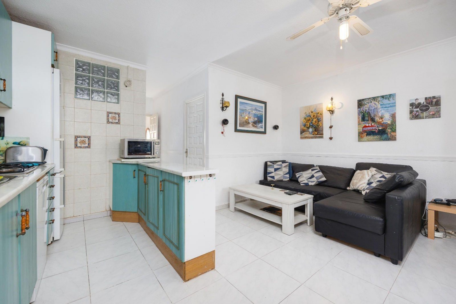 Reventa - Villa -
Torrevieja - Calas Blanca