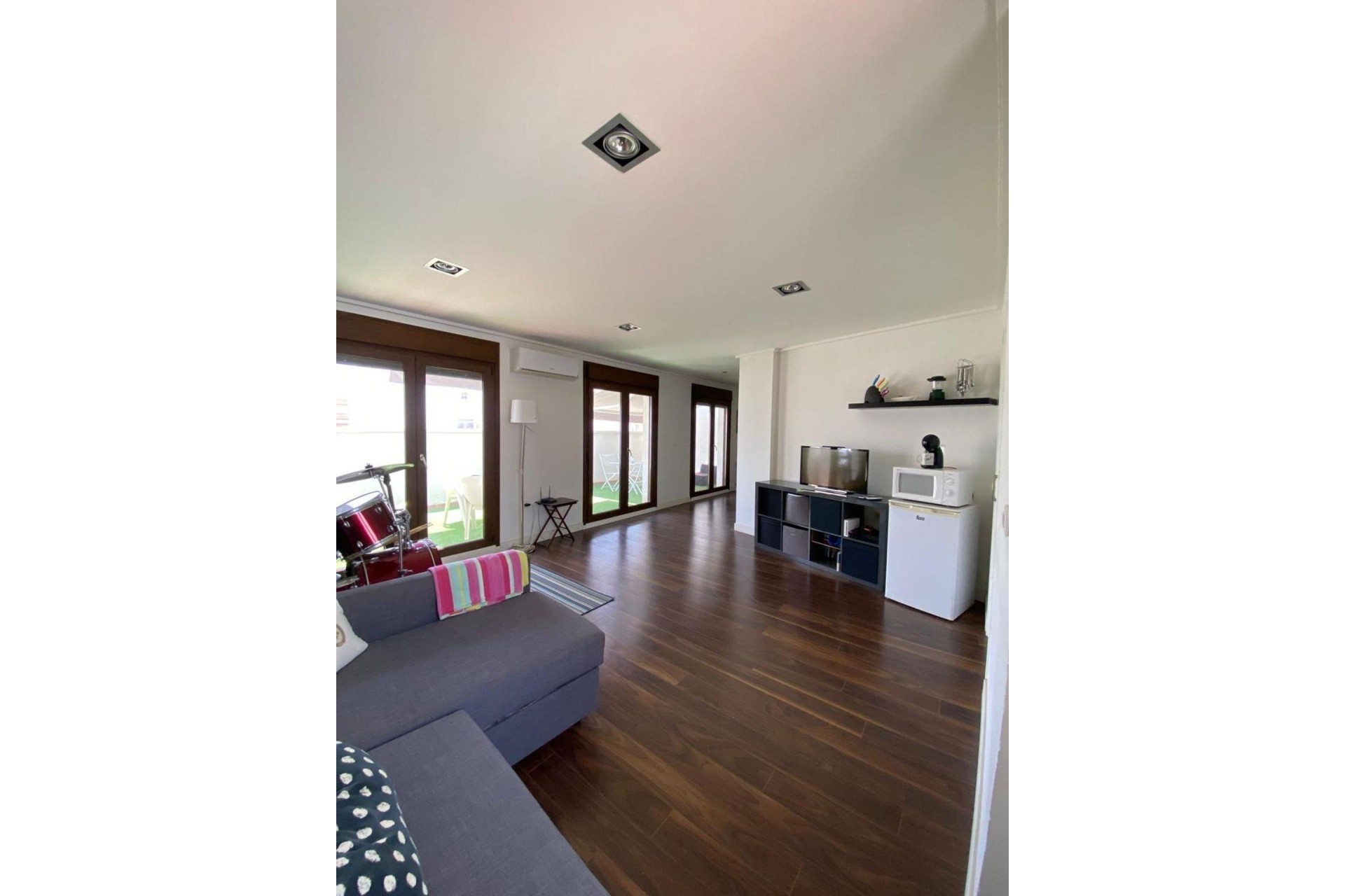 Reventa - Villa -
Torrevieja - Centro - Muelle Pesquero