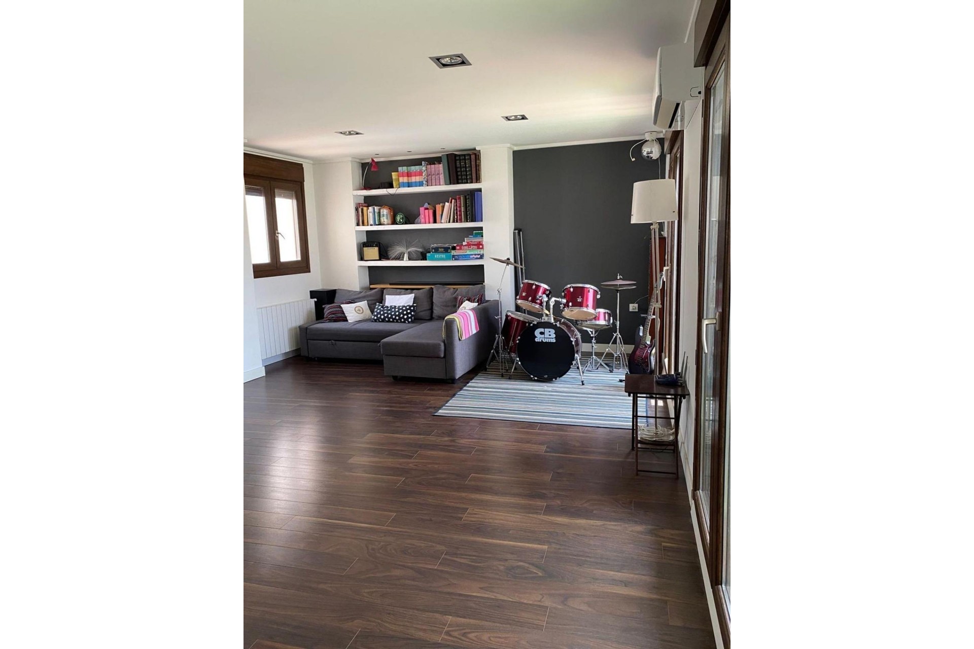 Reventa - Villa -
Torrevieja - Centro - Muelle Pesquero