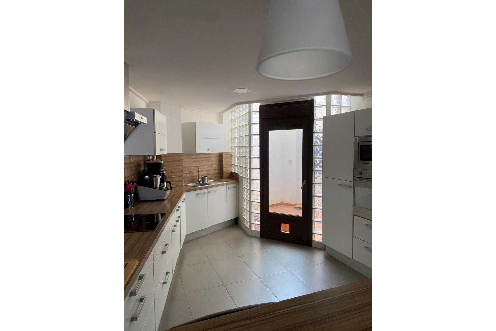 Reventa - Villa -
Torrevieja - Centro - Muelle Pesquero