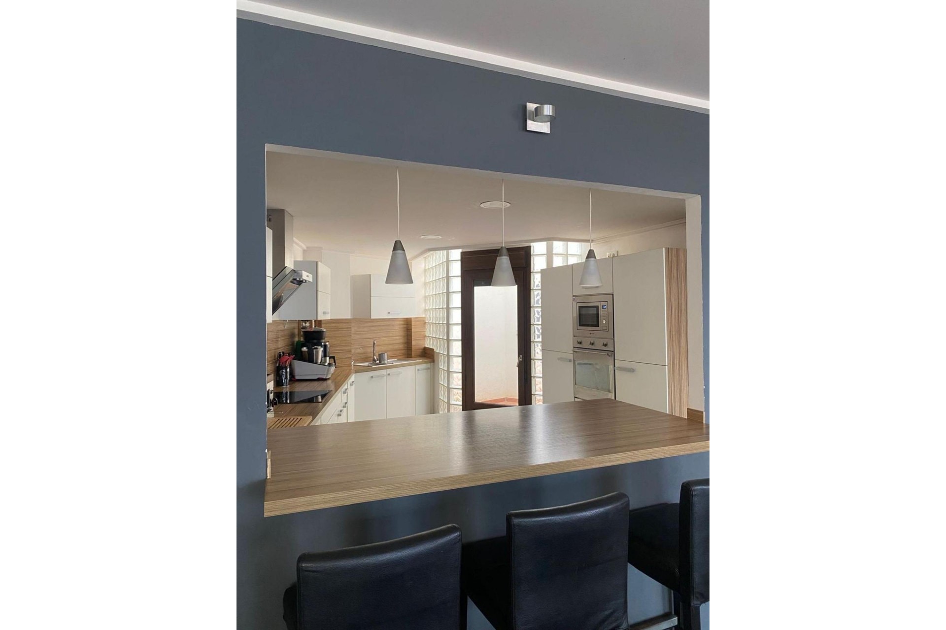 Reventa - Villa -
Torrevieja - Centro - Muelle Pesquero