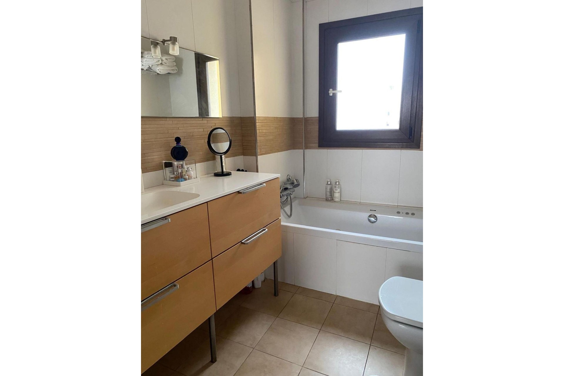 Reventa - Villa -
Torrevieja - Centro - Muelle Pesquero