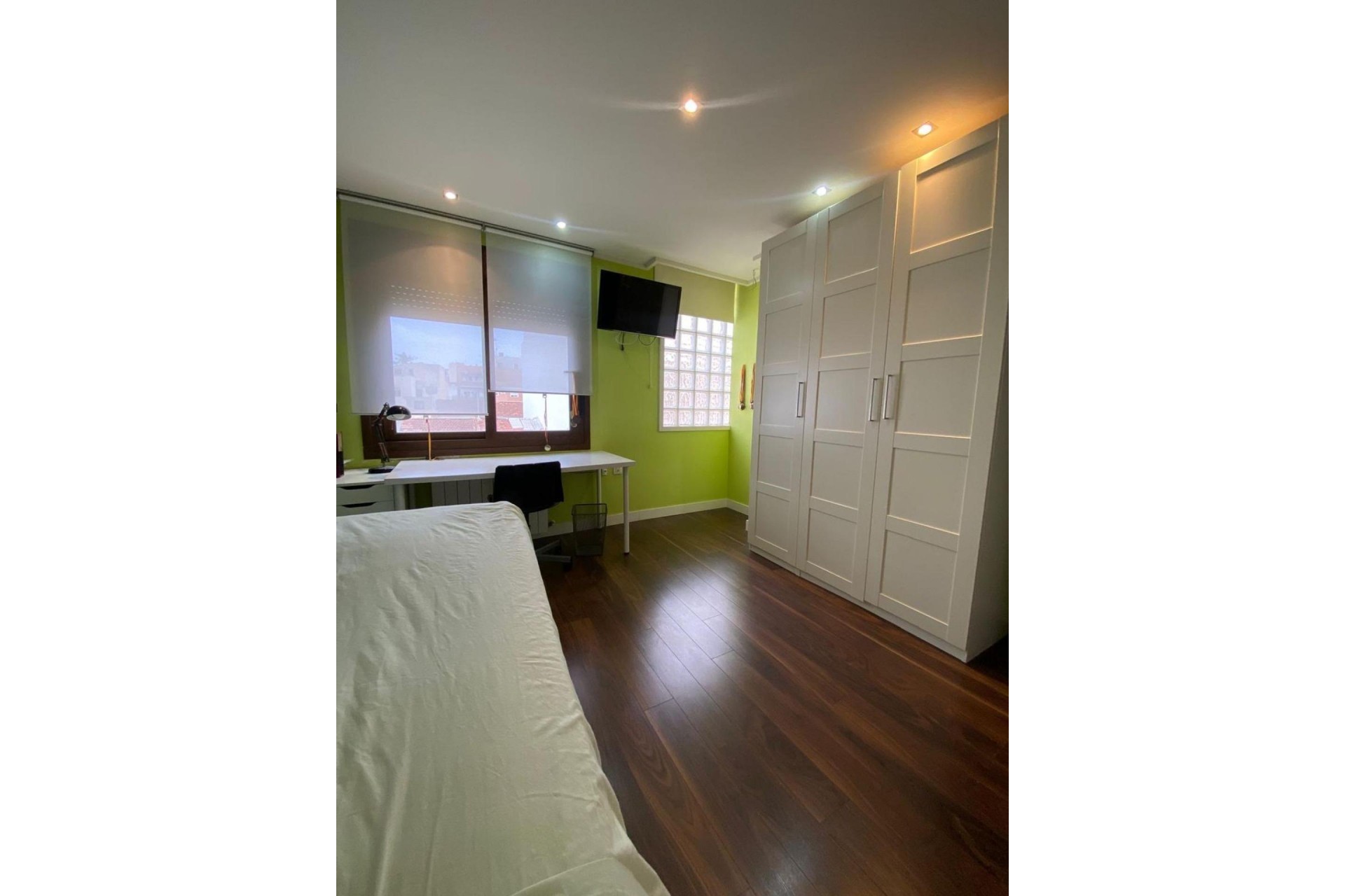 Reventa - Villa -
Torrevieja - Centro - Muelle Pesquero