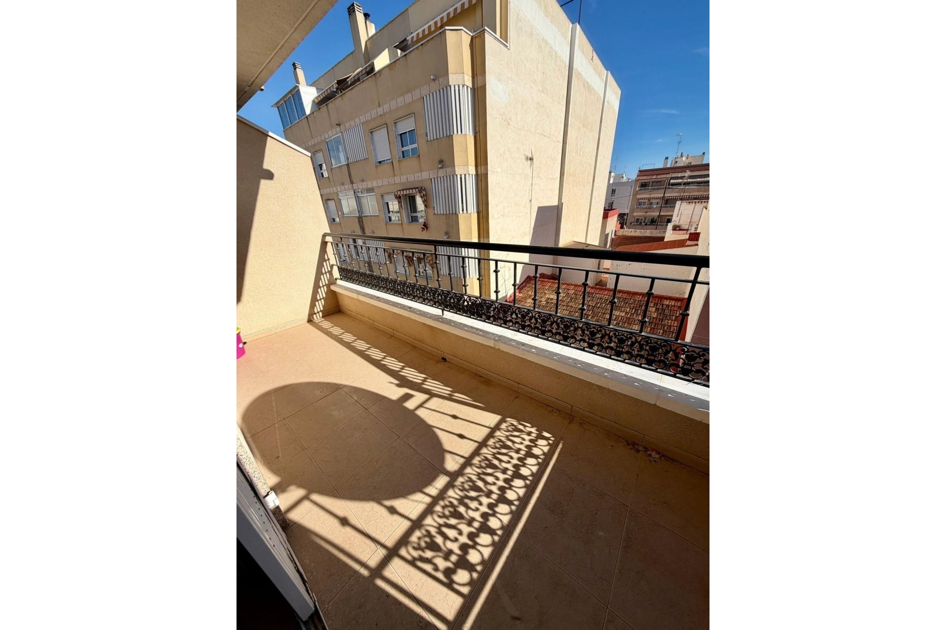 Reventa - Villa -
Torrevieja - Centro