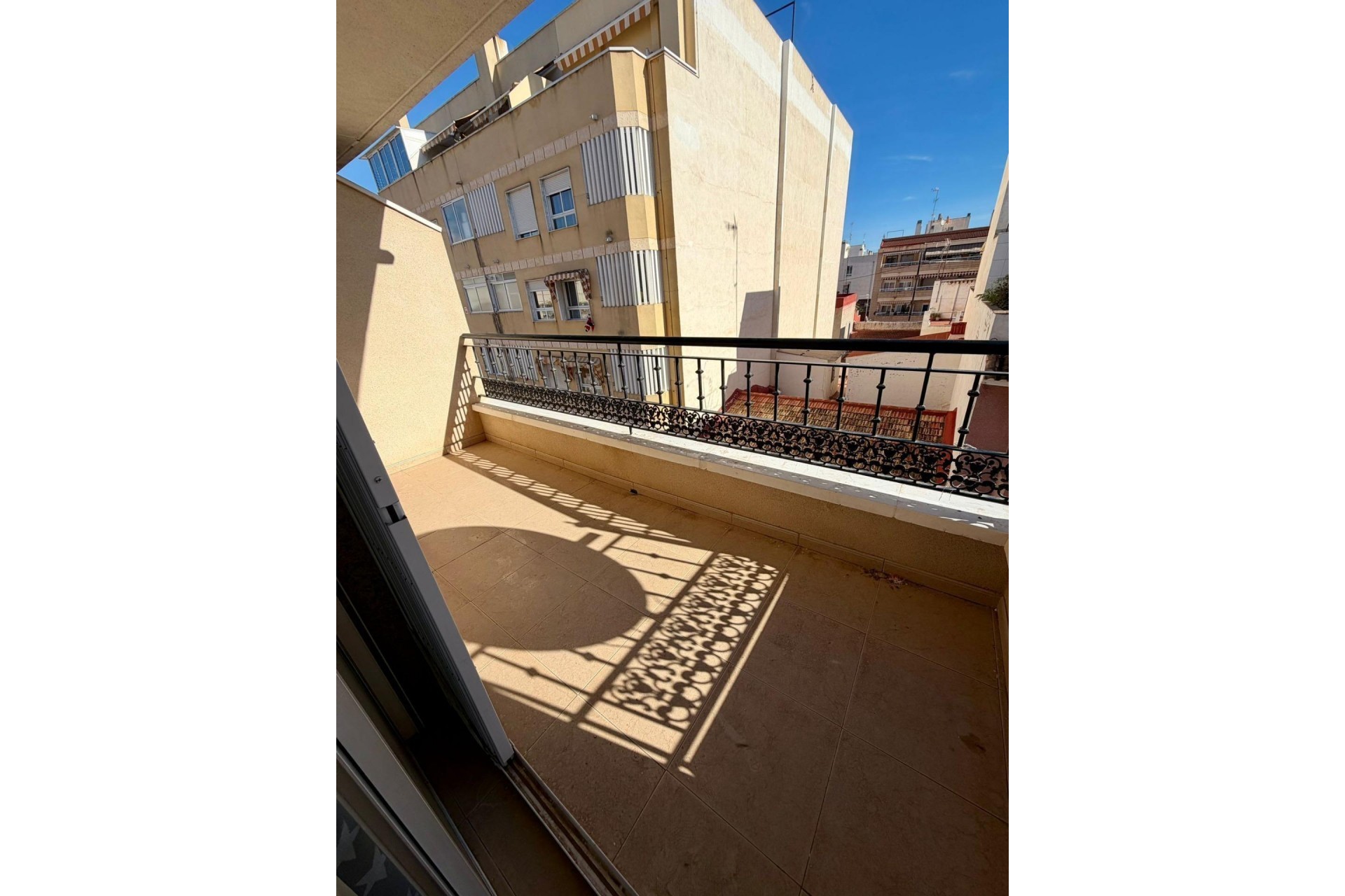 Reventa - Villa -
Torrevieja - Centro