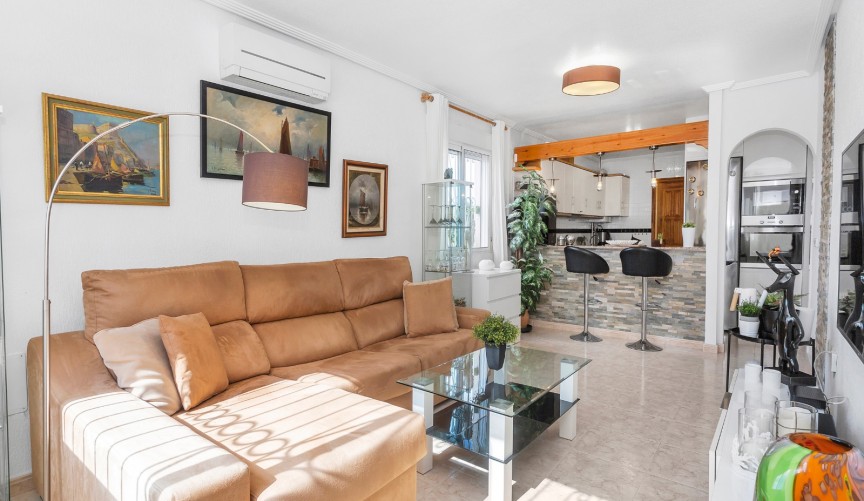 Reventa - Villa -
Torrevieja - Costa Blanca