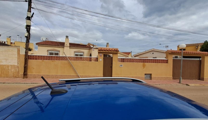 Reventa - Villa -
Torrevieja - Costa Blanca