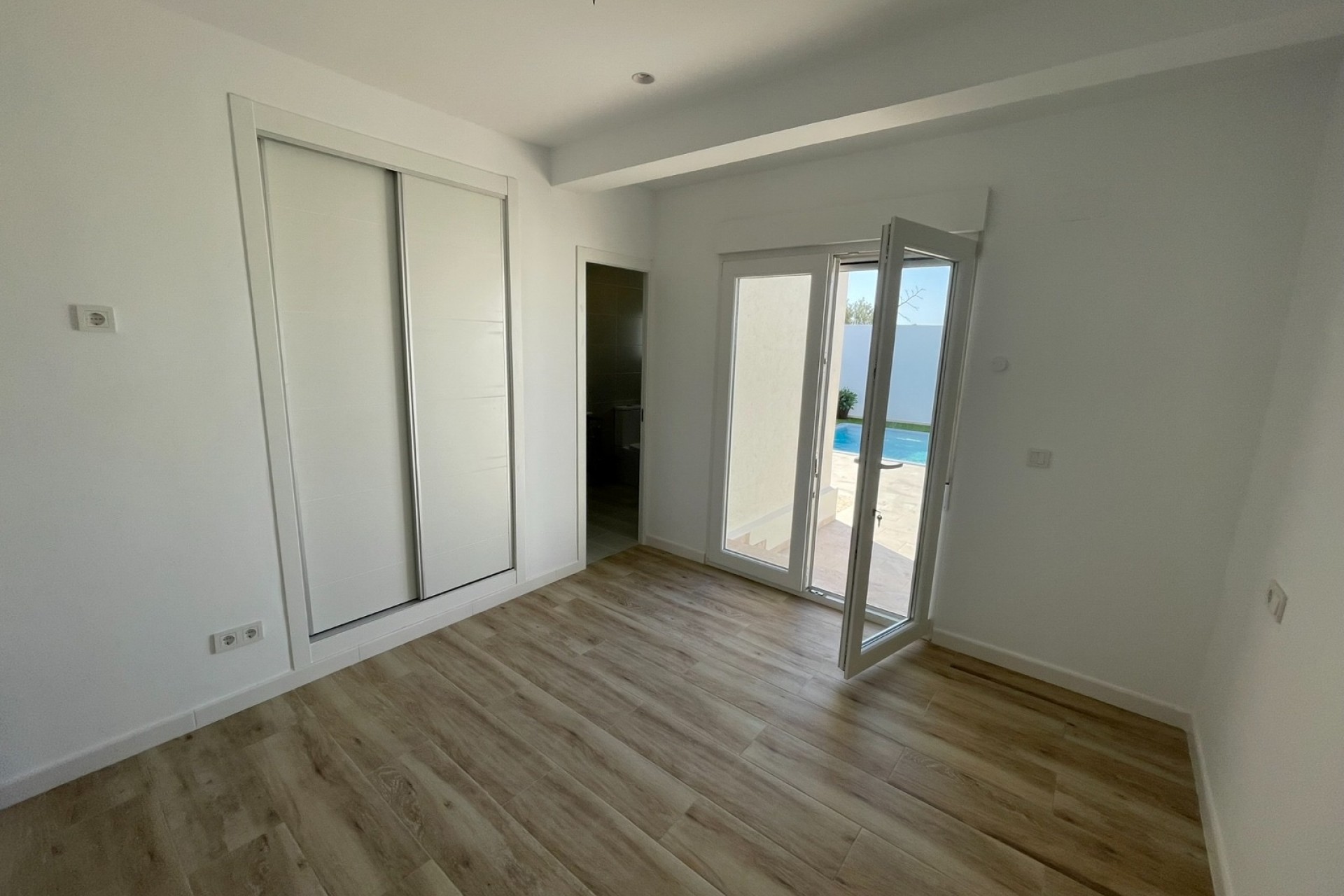 Reventa - Villa -
Torrevieja - Costa Blanca