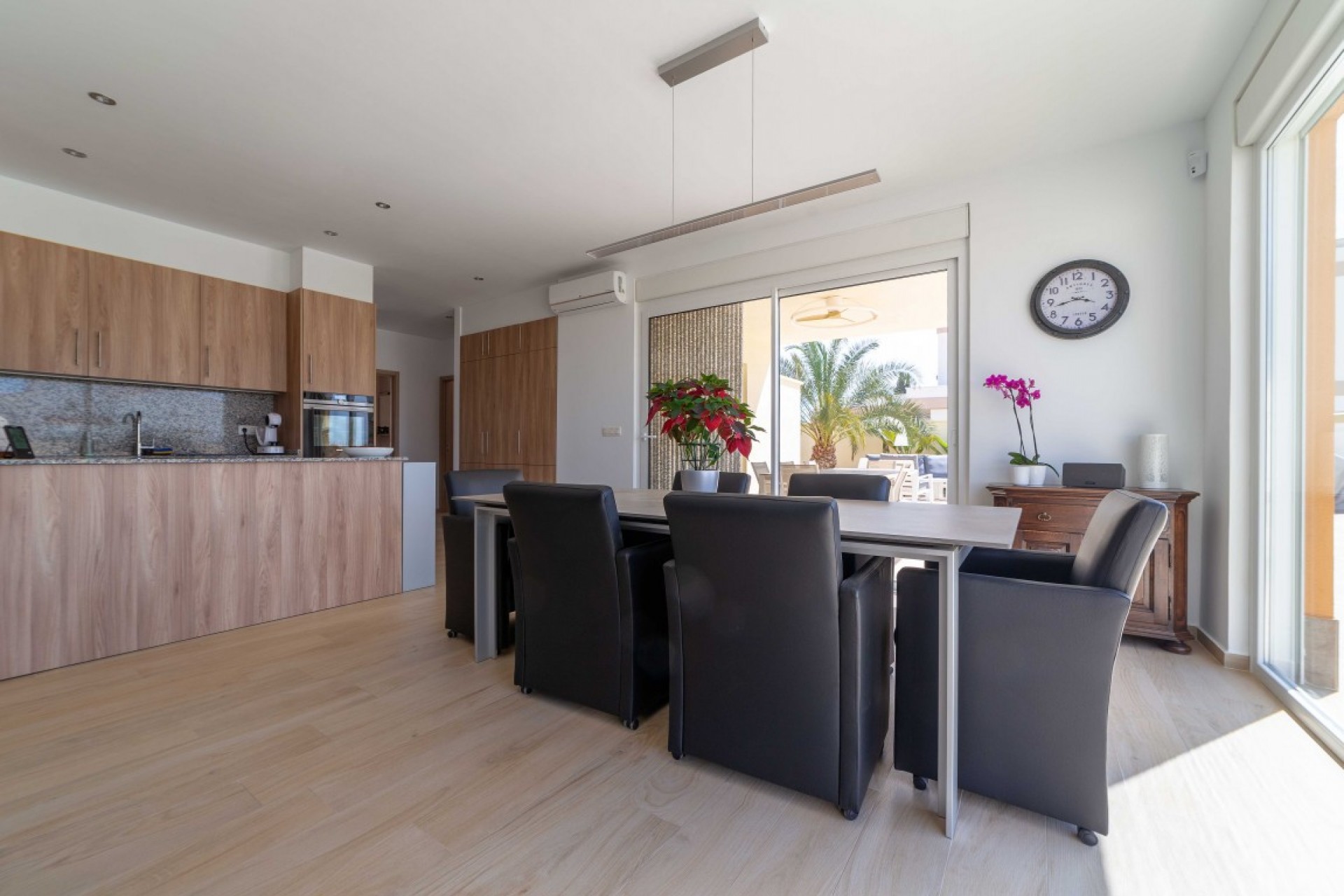 Reventa - Villa -
Torrevieja - Costa Blanca