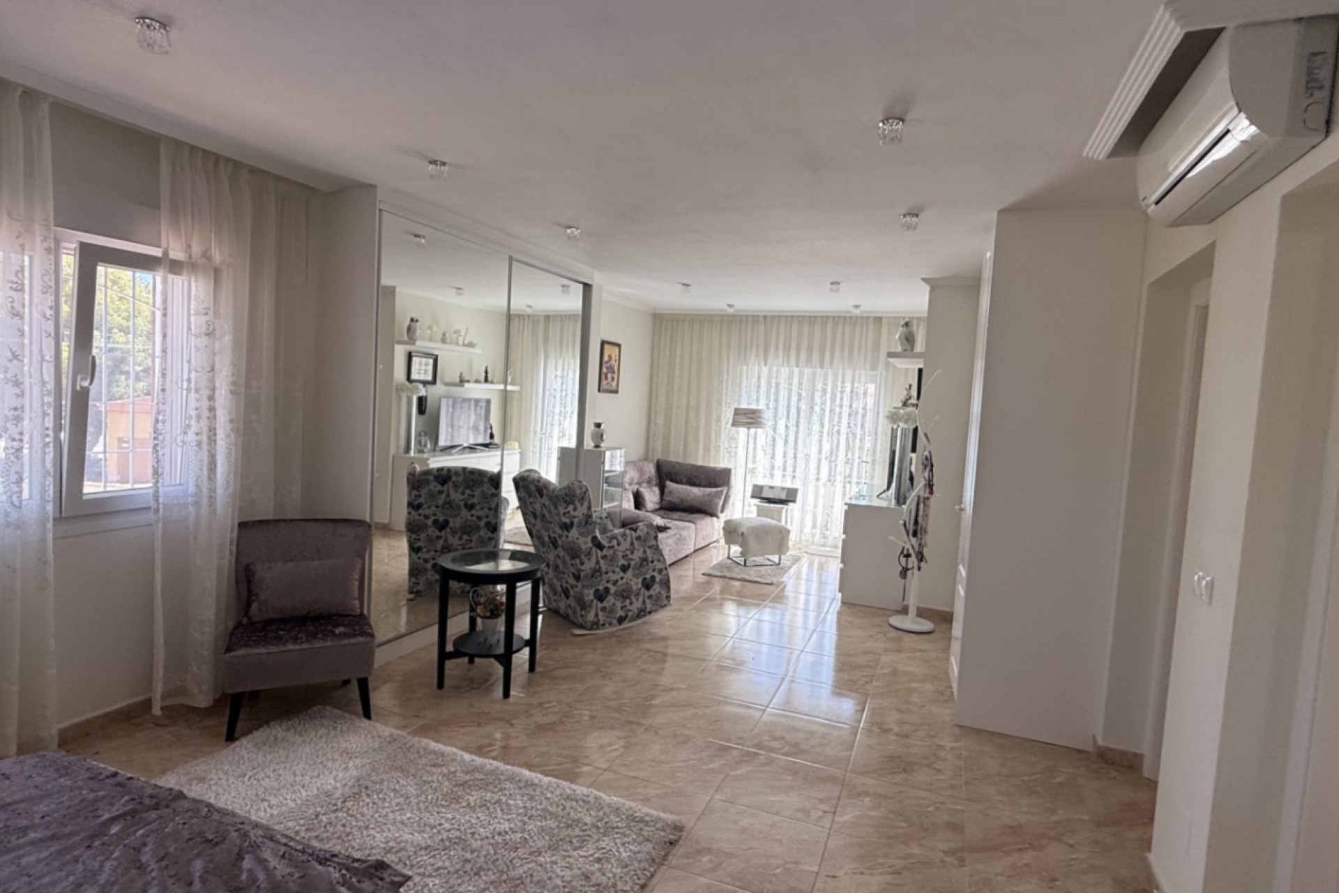 Reventa - Villa -
Torrevieja - Costa Blanca