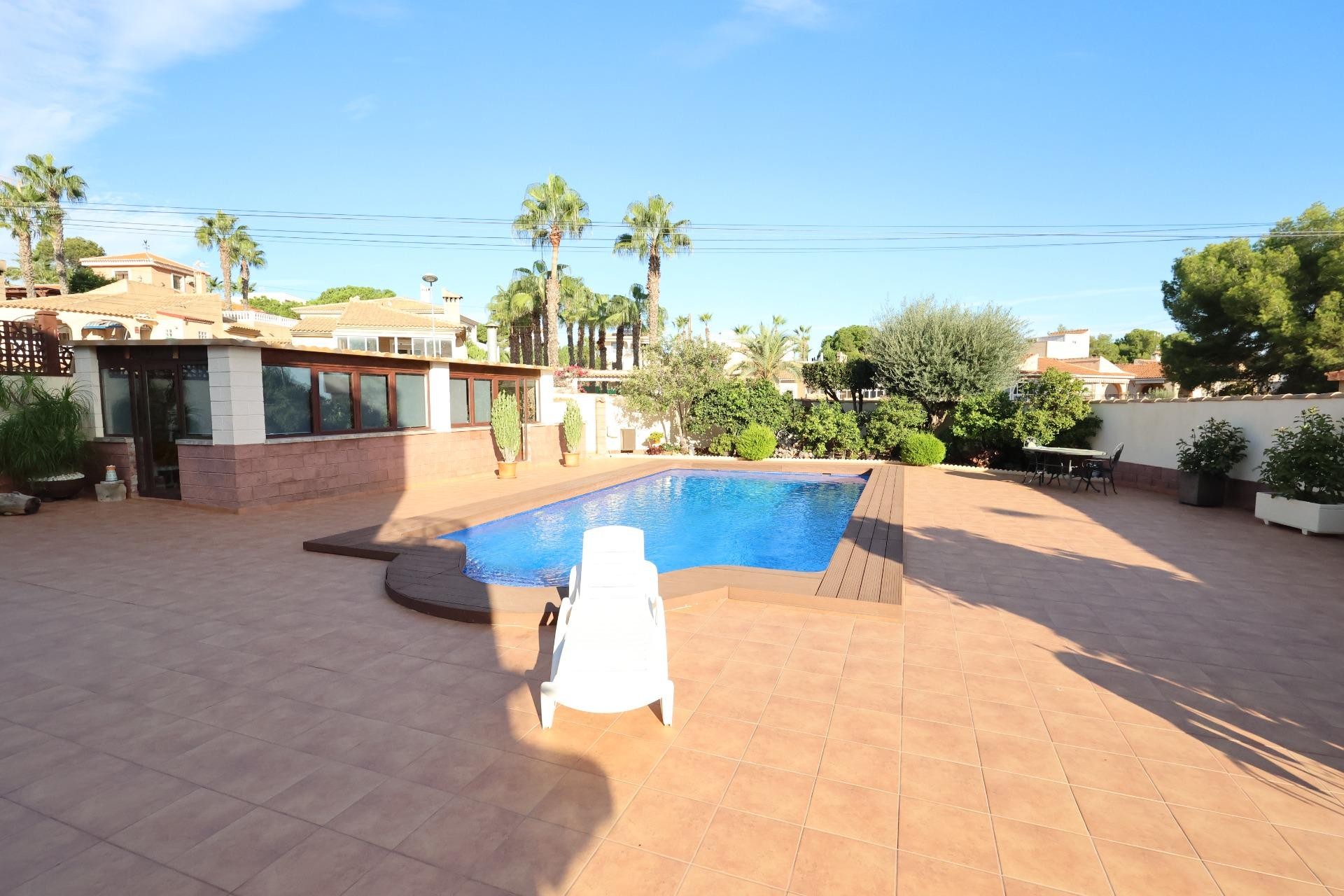 Reventa - Villa -
Torrevieja - Costa Blanca