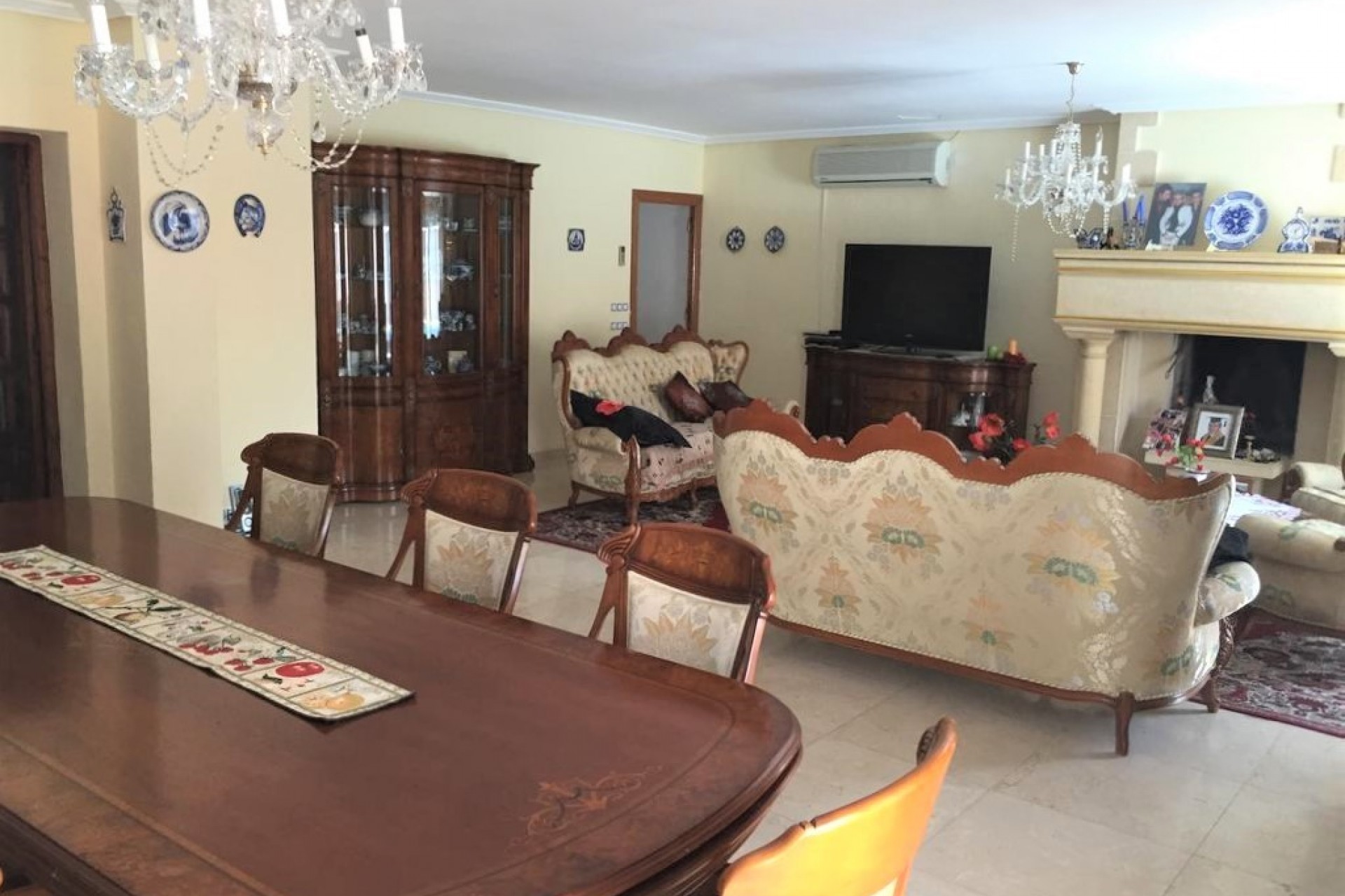 Reventa - Villa -
Torrevieja - Costa Blanca
