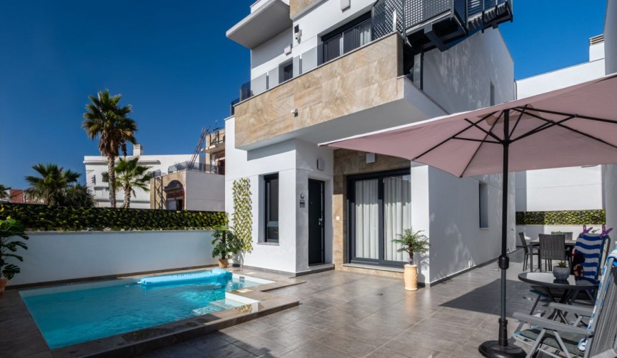 Reventa - Villa -
Torrevieja - Costa Blanca