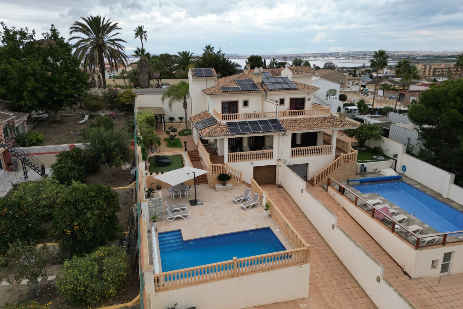 Reventa - Villa -
Torrevieja - Costa Blanca
