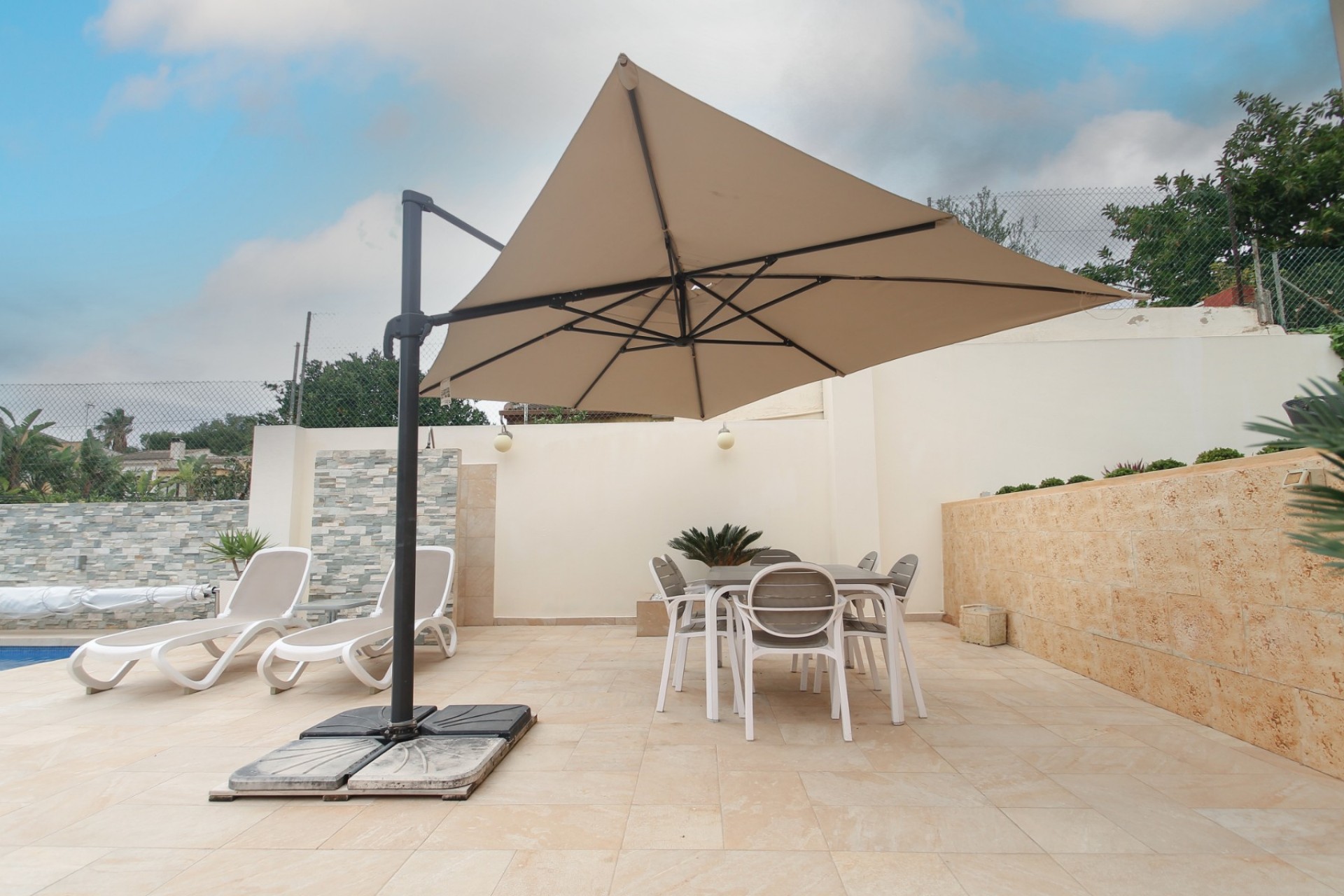 Reventa - Villa -
Torrevieja - Costa Blanca