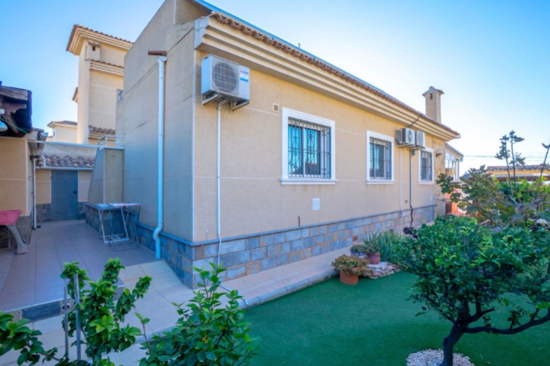 Reventa - Villa -
Torrevieja - Costa Blanca