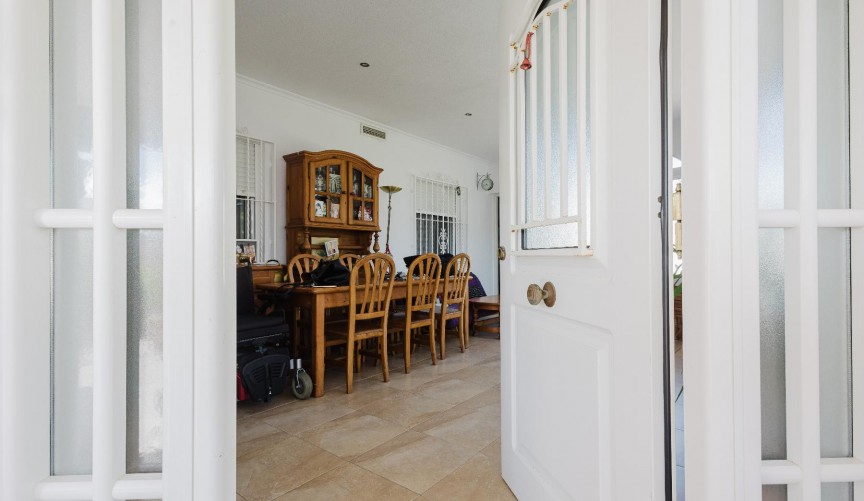 Reventa - Villa -
Torrevieja - Costa Blanca