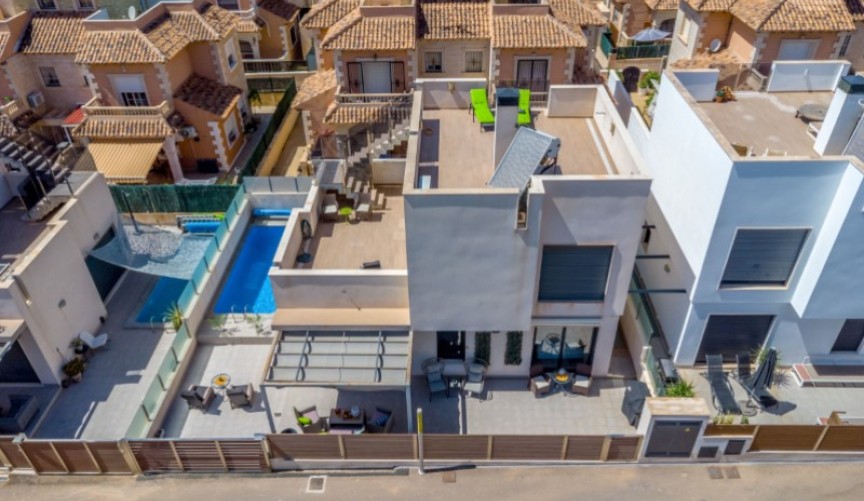Reventa - Villa -
Torrevieja - Costa Blanca