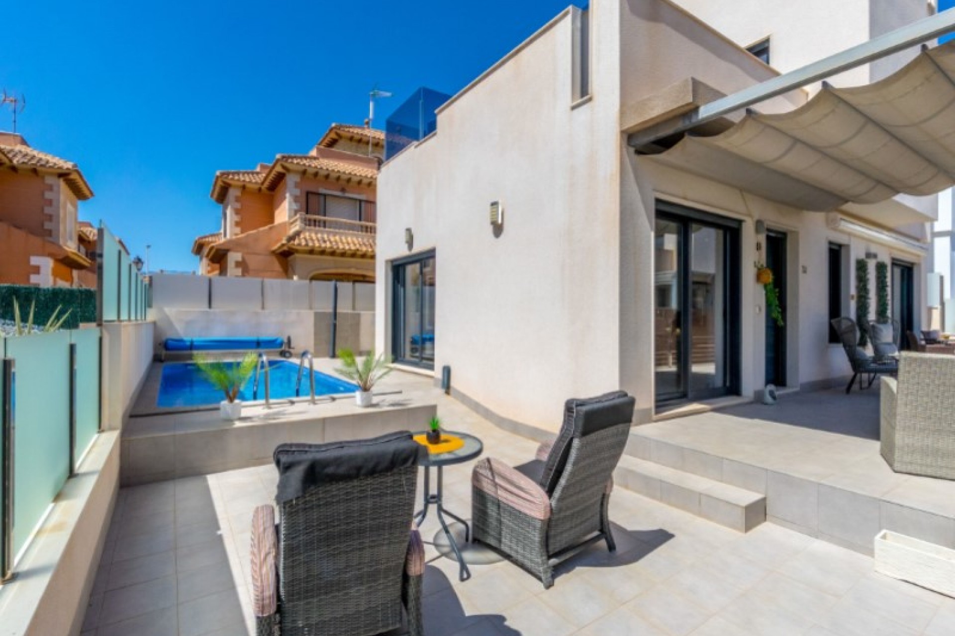 Reventa - Villa -
Torrevieja - Costa Blanca