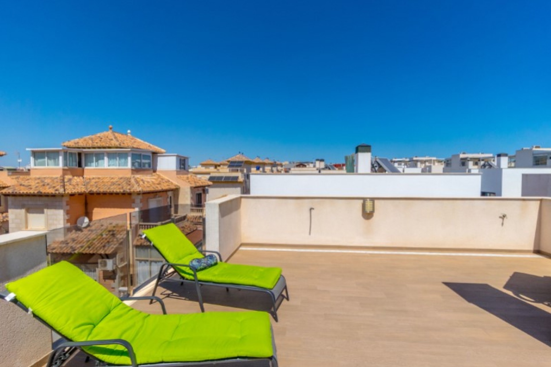 Reventa - Villa -
Torrevieja - Costa Blanca