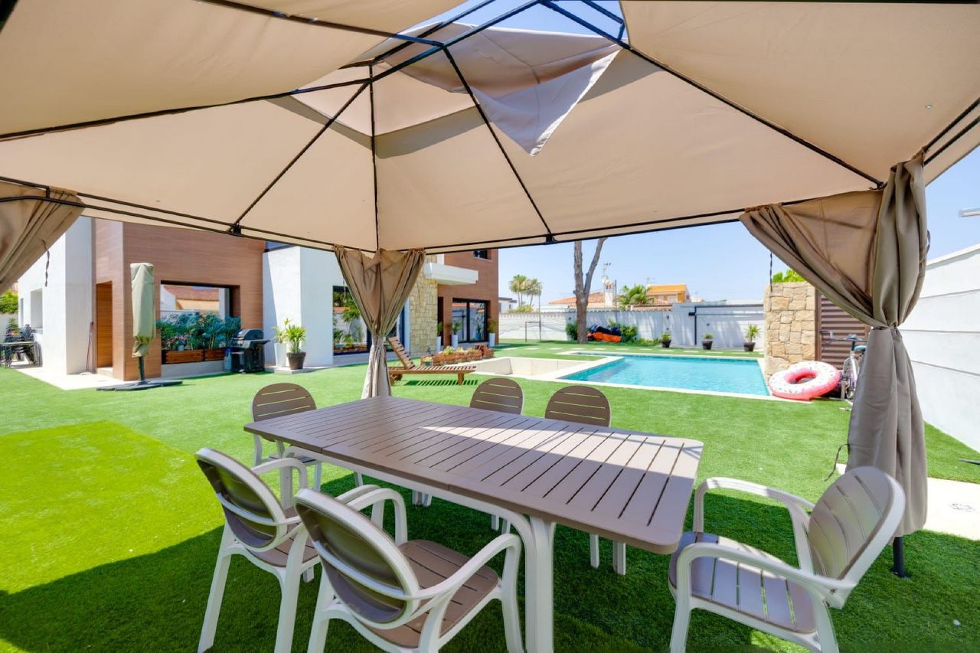 Reventa - Villa -
Torrevieja - Costa Blanca