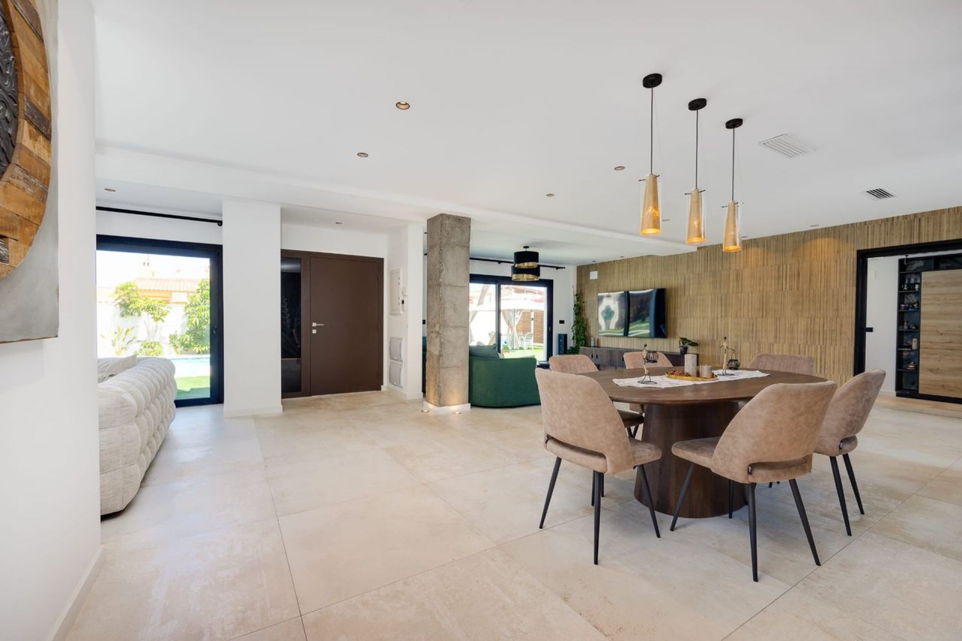 Reventa - Villa -
Torrevieja - Costa Blanca