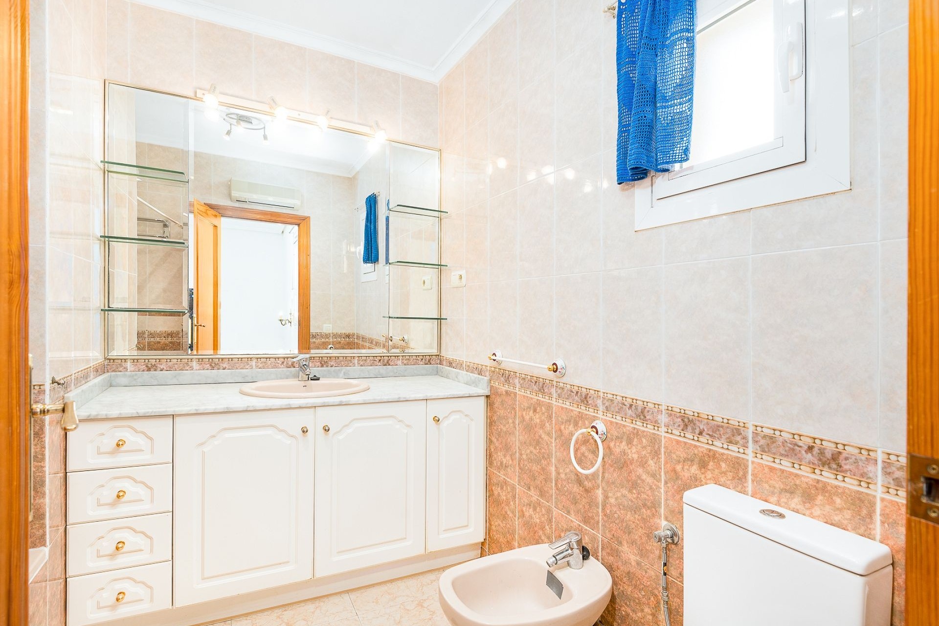 Reventa - Villa -
Torrevieja - Costa Blanca