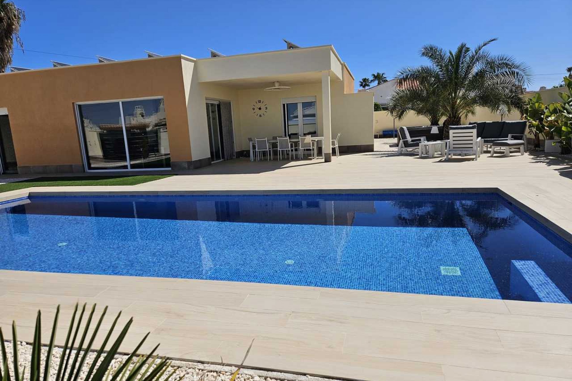 Reventa - Villa -
Torrevieja - Costa Blanca